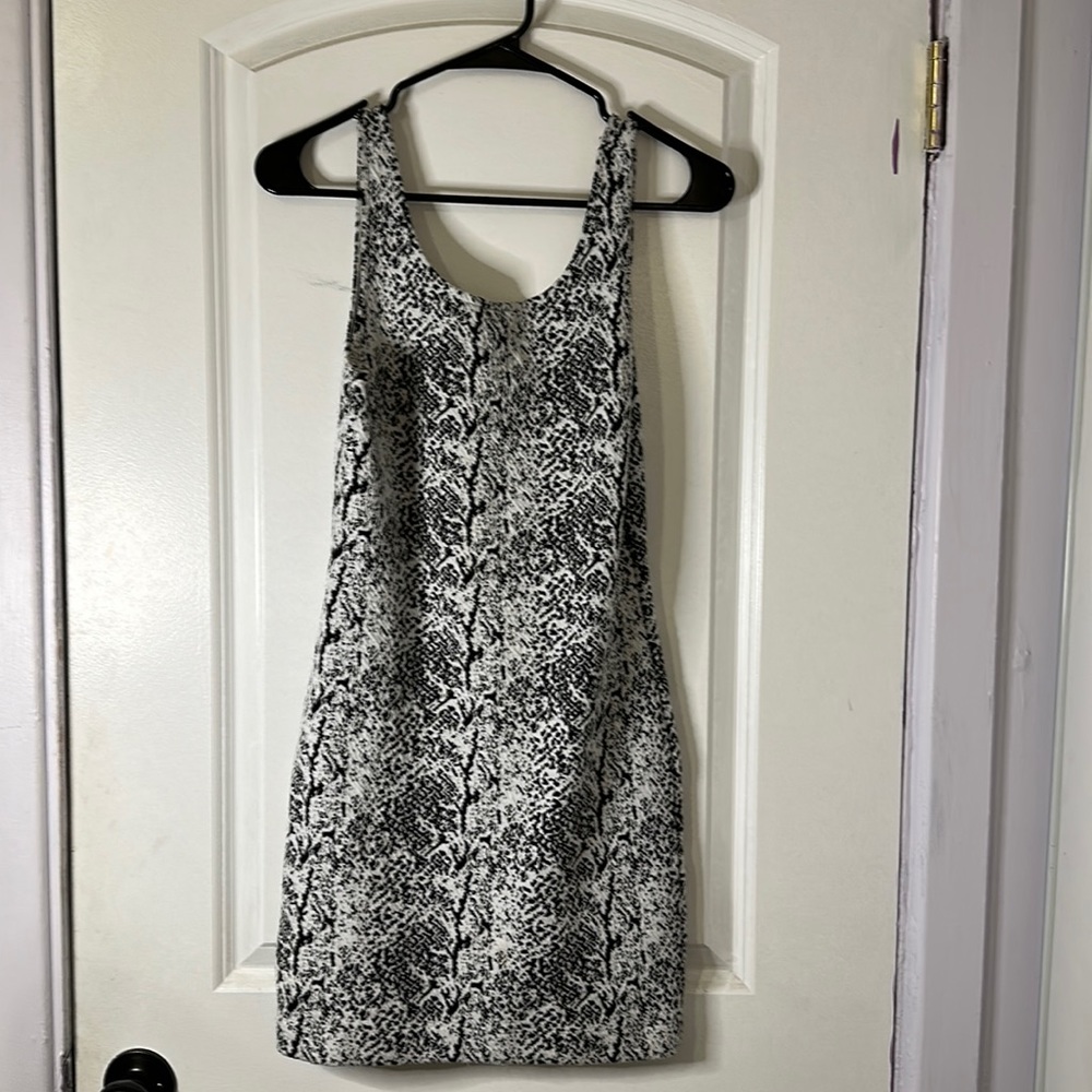 H&M black and white print body con dress